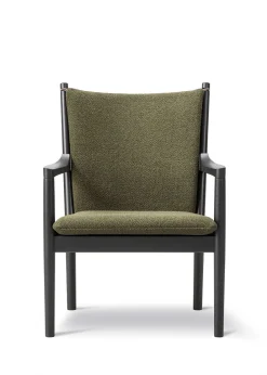 Fredericia Furniture 1788 Chair by Hans J. Wegner Carlotto 900 Hot