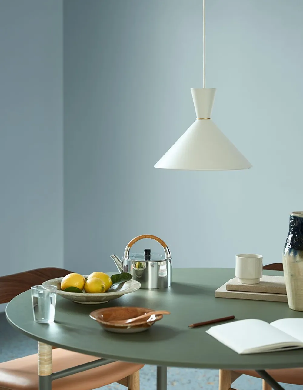 Warm Nordic Affinity Table Light Green Best