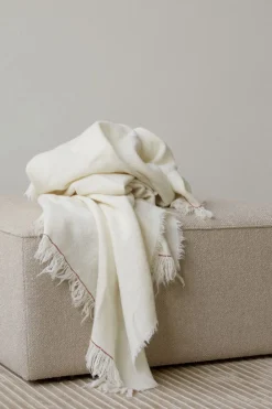 Audo Copenhagen Battus Throw Ivory Hot