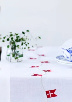 Langkilde & Søn Bordløber Med Dannebrog Hvid Online