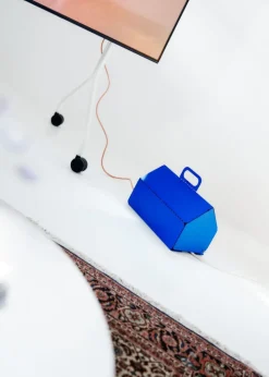 Pedestal Cable House Best