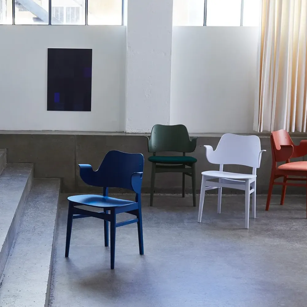 Warm Nordic Gesture Chair / Colour