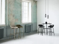 Normann Copenhagen Hyg Barstol by Simon Legald