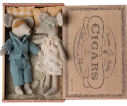 Kinder Maileg Mum And Dad Mice In Cigarbox