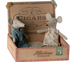 Kinder Maileg Mum And Dad Mice In Cigarbox