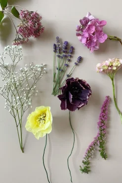 Studio About Paper Flower, Dahlia