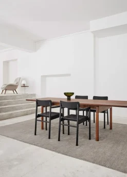 Fredericia Furniture Post Chair 3446 by Cecilie Manz Sunniva 717 / Lacquered Oak Sale