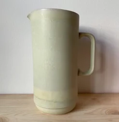 Julie Damhus TOTO jug