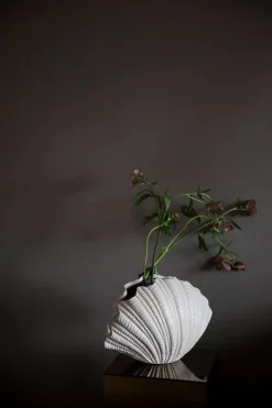 Byon Vase Shell